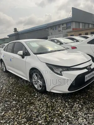 Toyota Corolla 2020 White