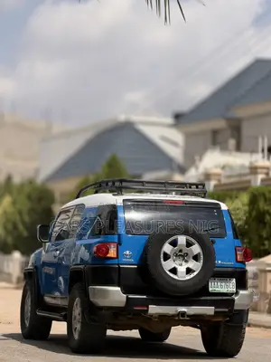 Toyota FJ Cruiser 2007 Blue