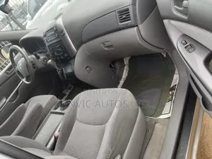 Toyota Sienna 2006 Gold