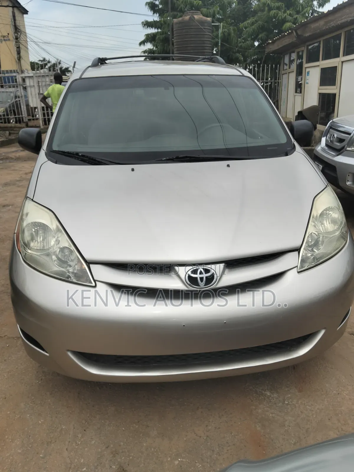 Toyota Sienna 2006 Gold