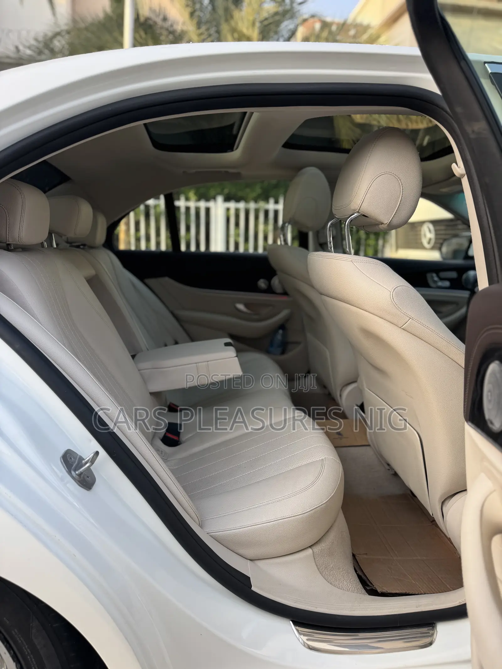 Mercedes-Benz E300 2017 White