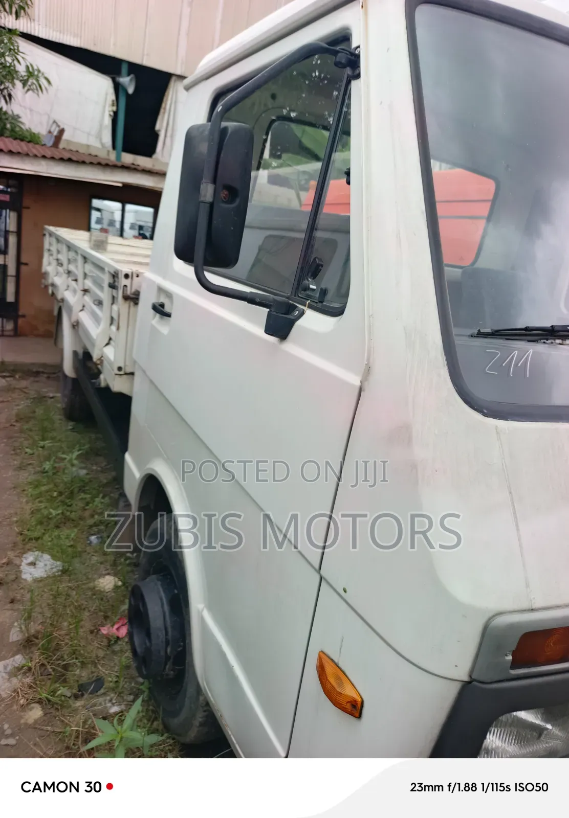 Volkswagen LT 2000 White