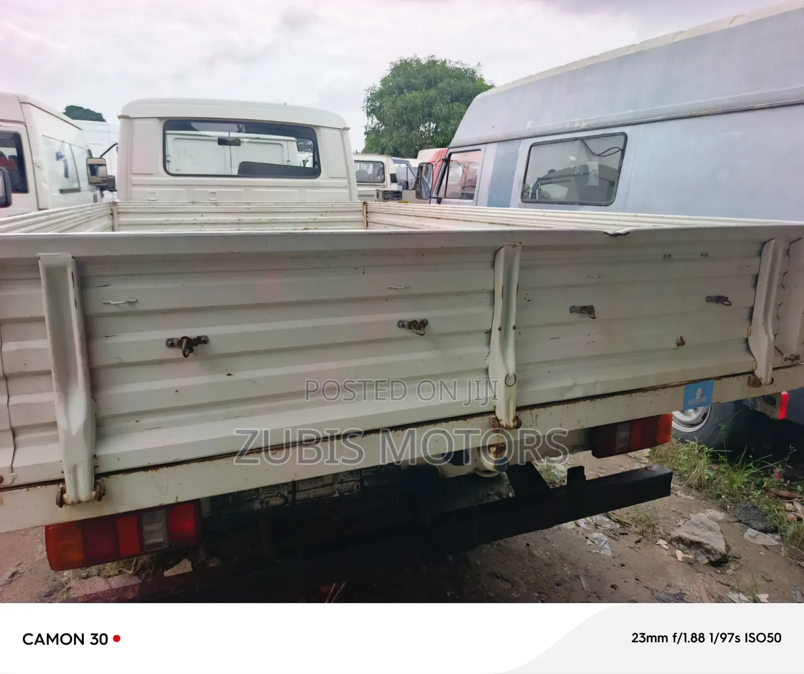 Volkswagen LT 2000 White