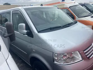 Volkswagen Transporter 2012 Grey