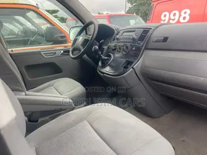 Volkswagen Transporter 2012 Grey