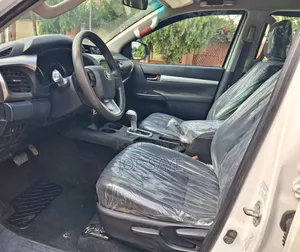 Toyota Hilux 2019 White