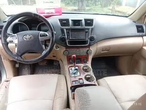 Toyota Highlander 2013 Green