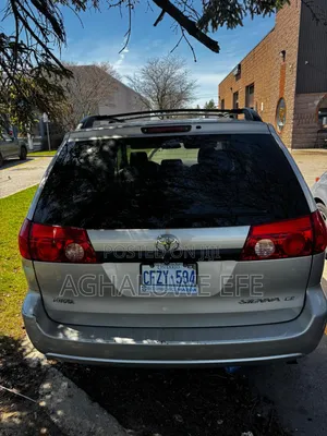 Toyota Sienna 2005 Gold