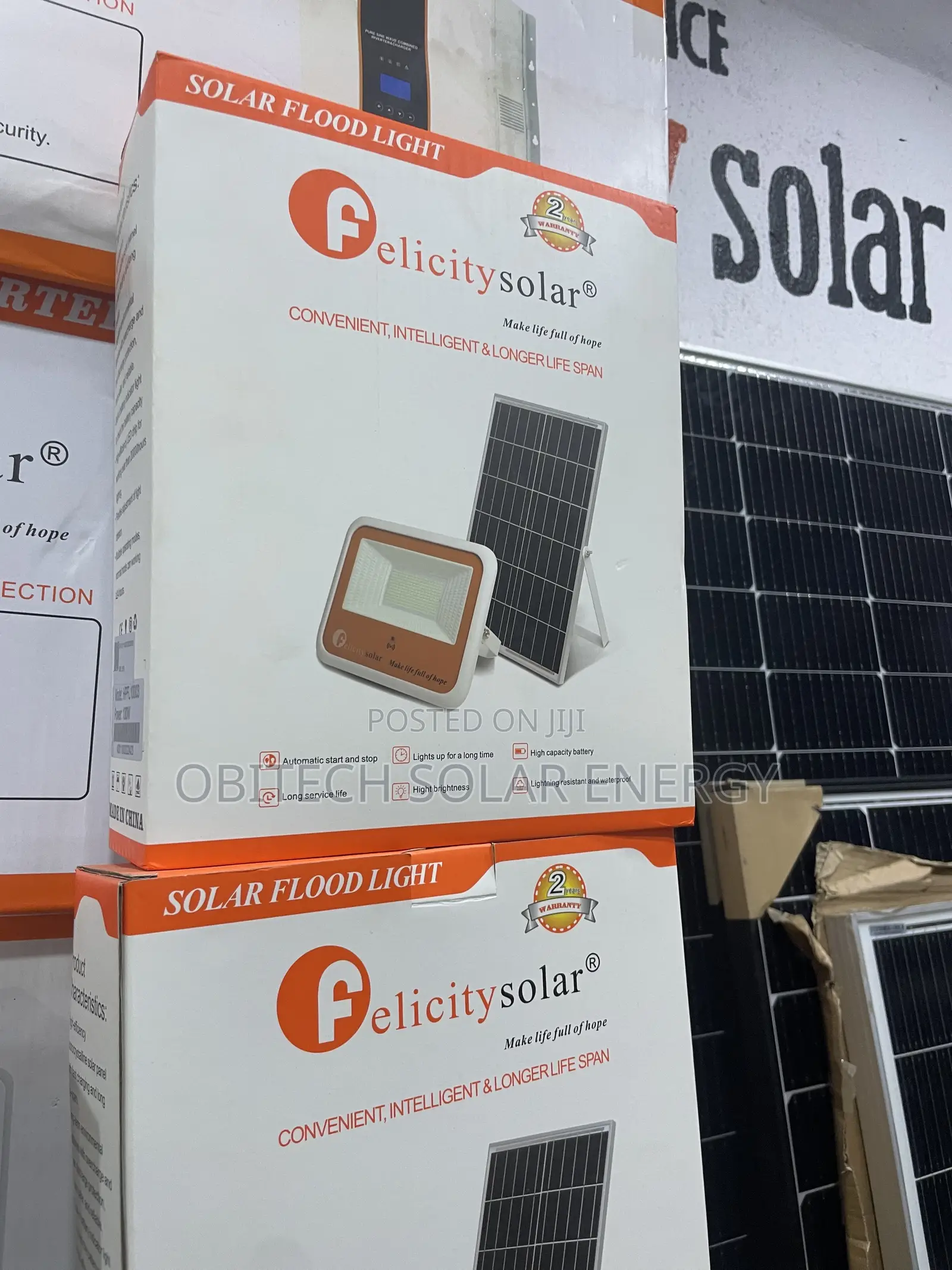 Felicity 100W Solar Flood Light – Powerful Outdoor Lighting Solution