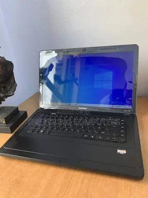 Laptop HP Compaq Presario CQ57 4GB AMD HDD 500GB