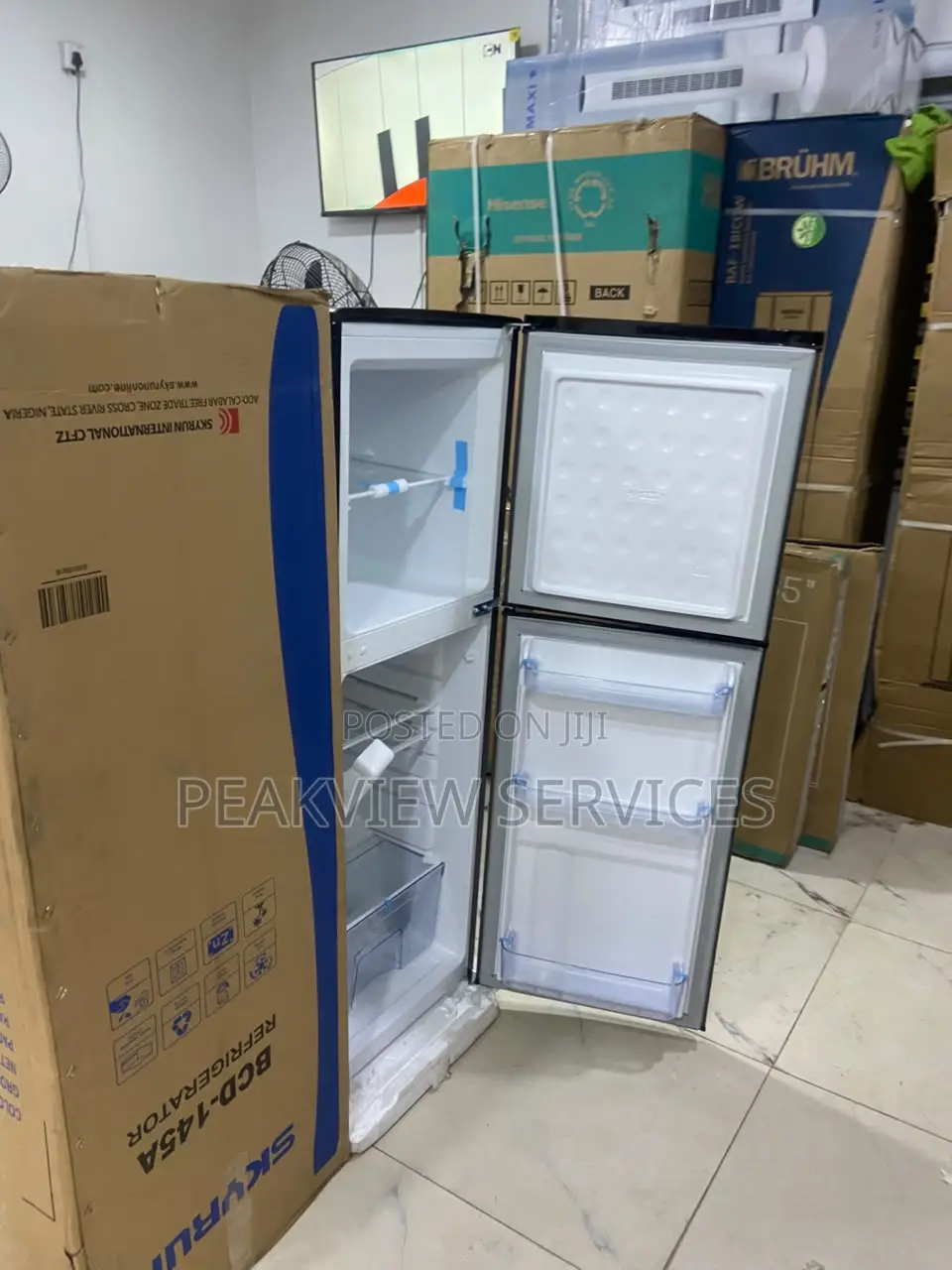 Skyrun Refrigerator With Top Freezer 145L