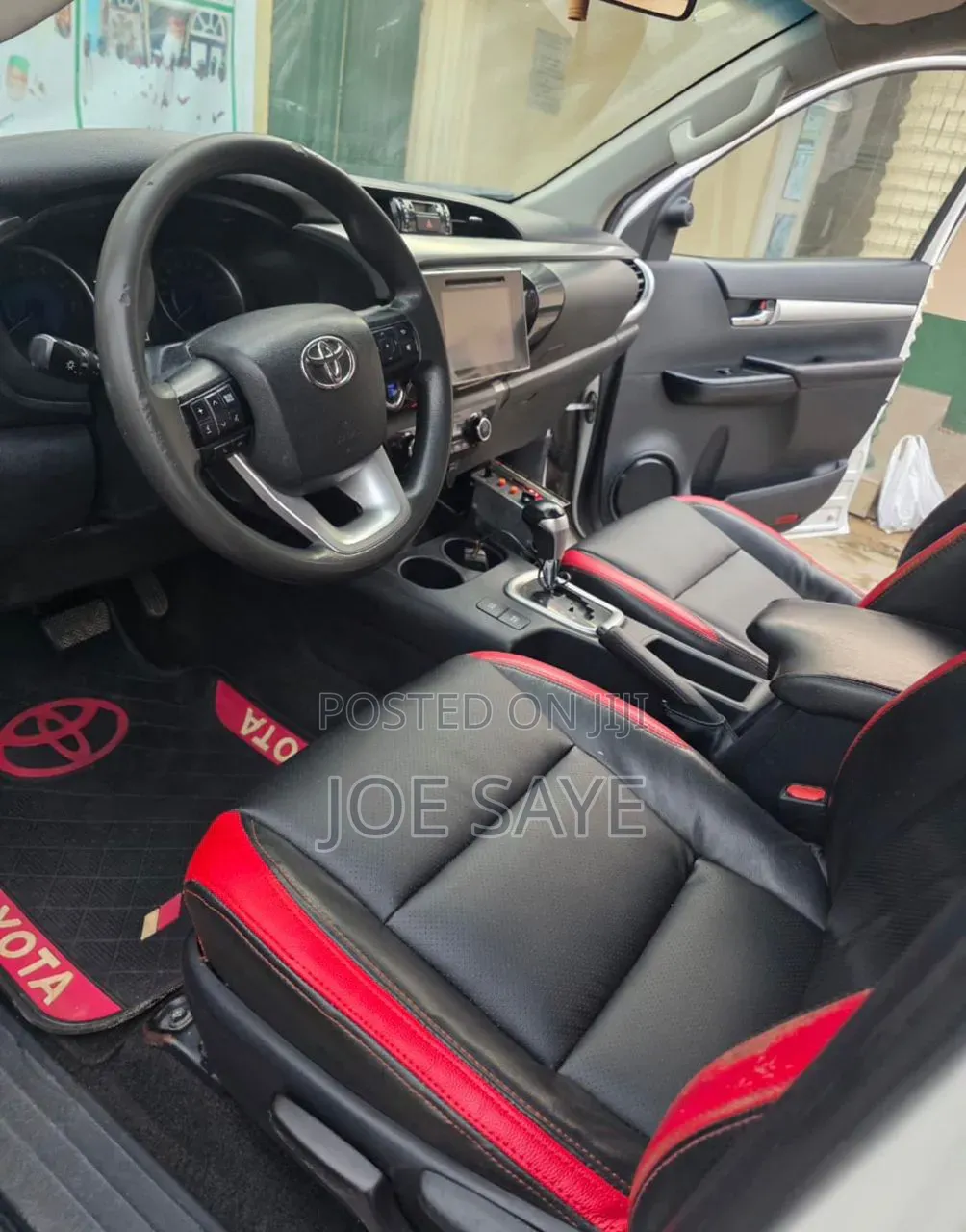 Toyota Hilux 2020 White