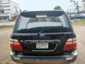 Toyota Land Cruiser 2001 Black