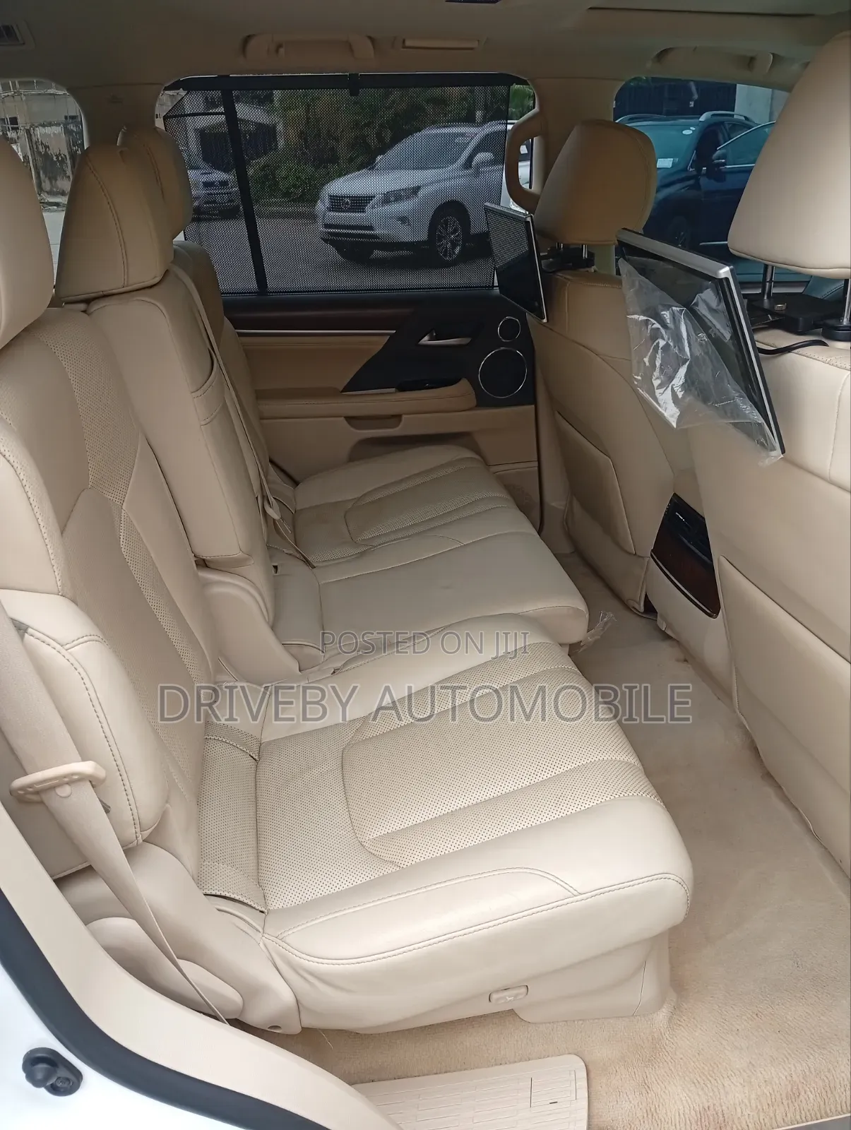 Lexus LX 2017 White