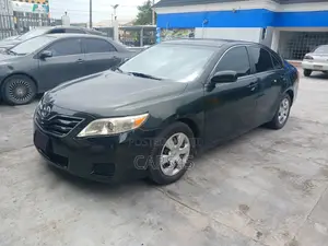 Toyota Camry LE 4dr Sedan (2.5L 4cyl 6A) 2011 Green