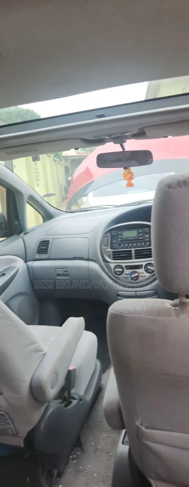Toyota Previa 2003 Red