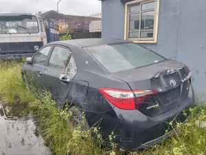 Toyota Corolla 2016 Gray