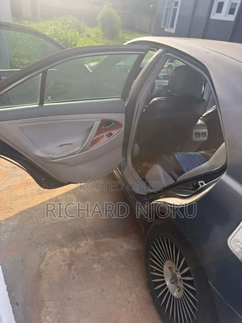 Toyota Camry 2011 Gray