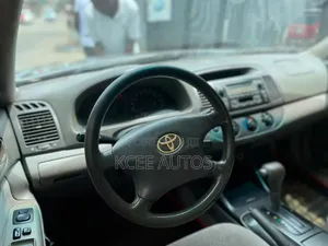 Toyota Camry 2004 Gray