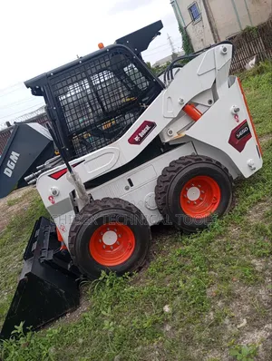 Compact Skid Steer Loader S650