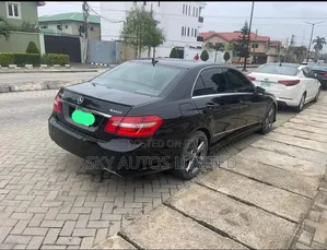 Mercedes-Benz E350 2011 Black