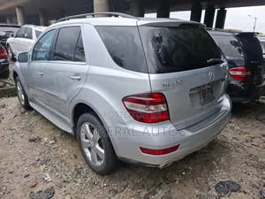 Mercedes-Benz M Class 2011 Silver