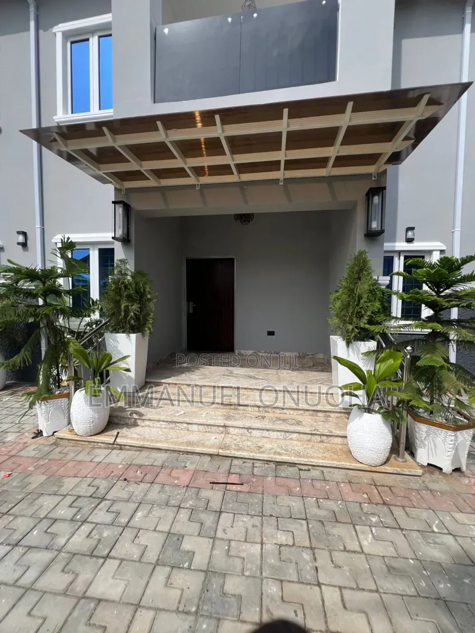 Modern Architectural Sunshade