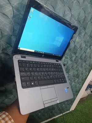 Laptop HP EliteBook 820 G1 8GB Intel Core i5 SSHD (Hybrid) 320GB