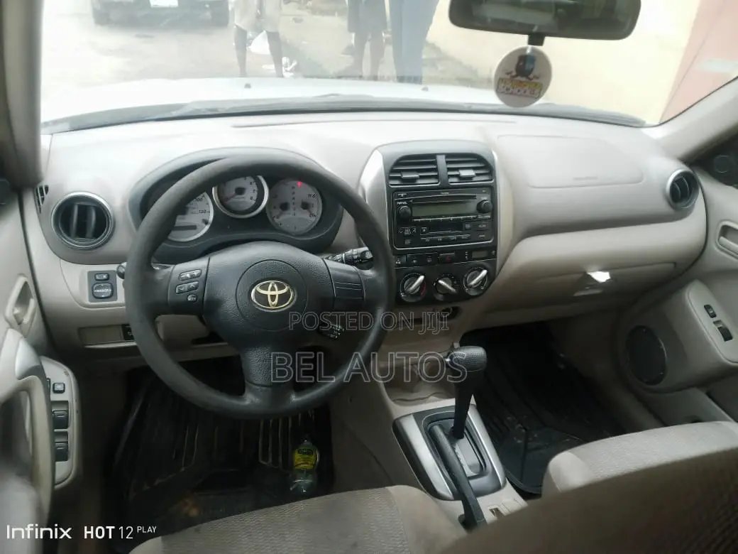 Toyota RAV4 2005 Gray