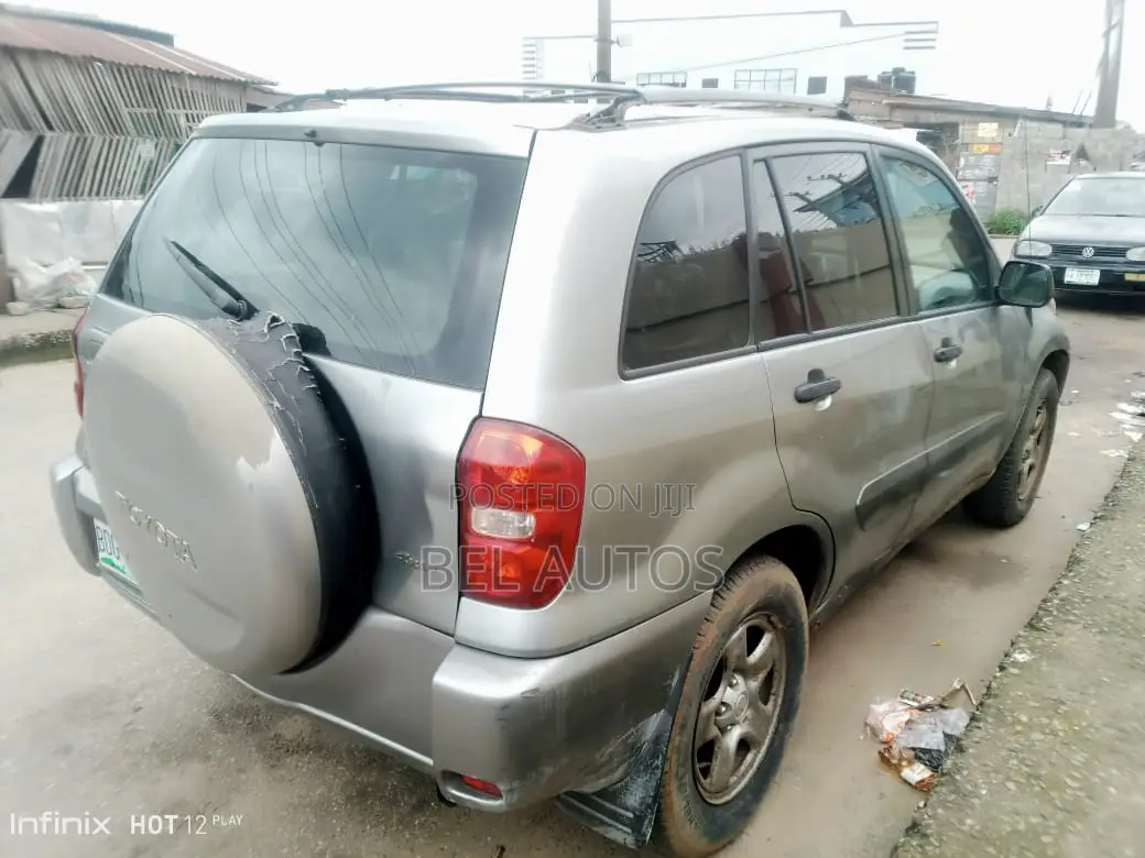 Toyota RAV4 2005 Gray