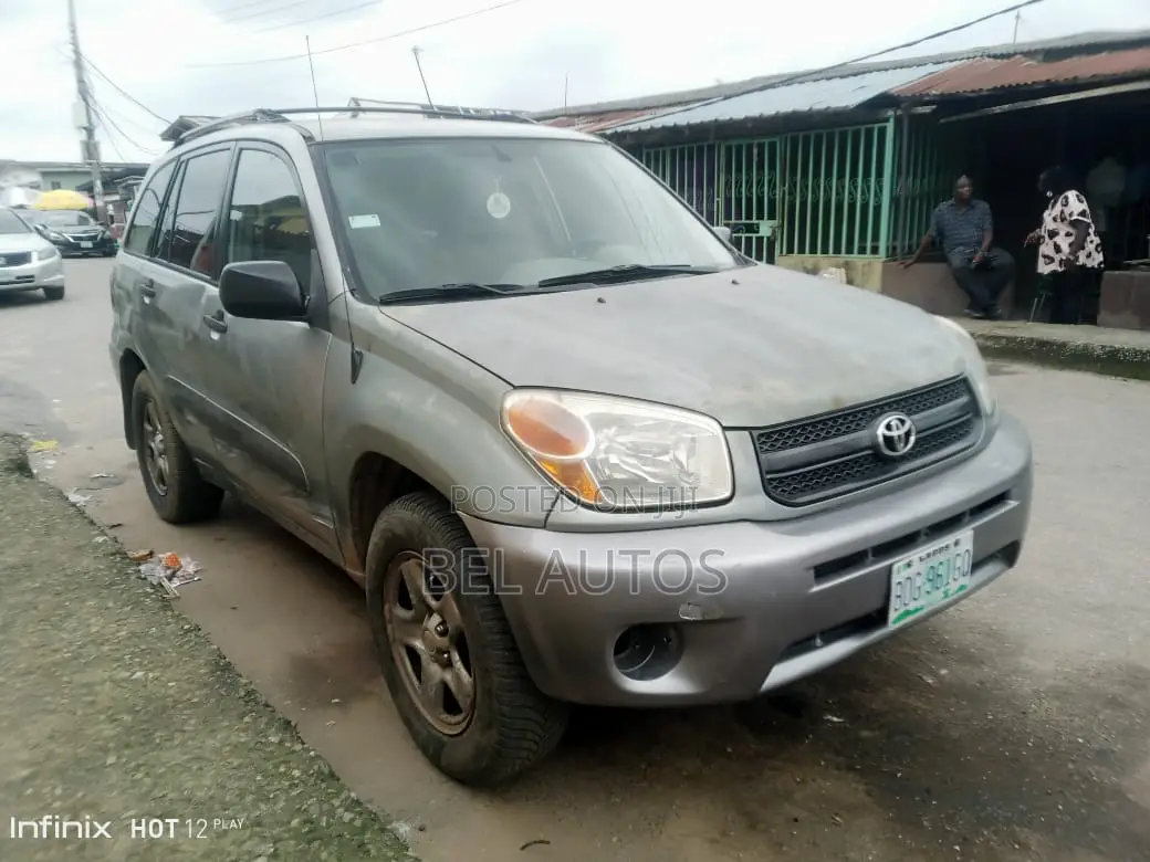 Toyota RAV4 2005 Gray