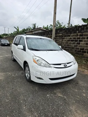 Toyota Sienna XLE 2007 White