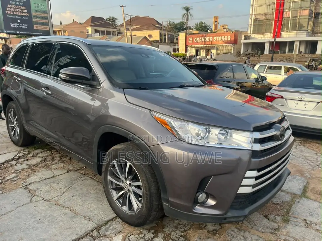 Toyota Highlander 2017 Gray