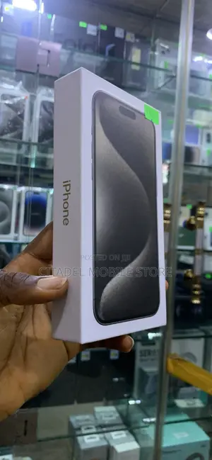 New Apple iPhone 15 Pro Max 1 TB Black