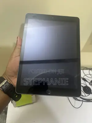 Apple iPad 9.7 32 GB Silver