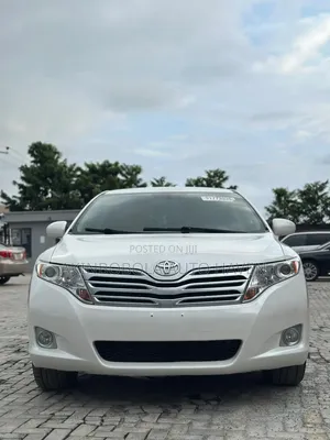 Toyota Venza 2010 White