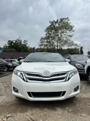 Toyota Venza XLE AWD V6 2013 White