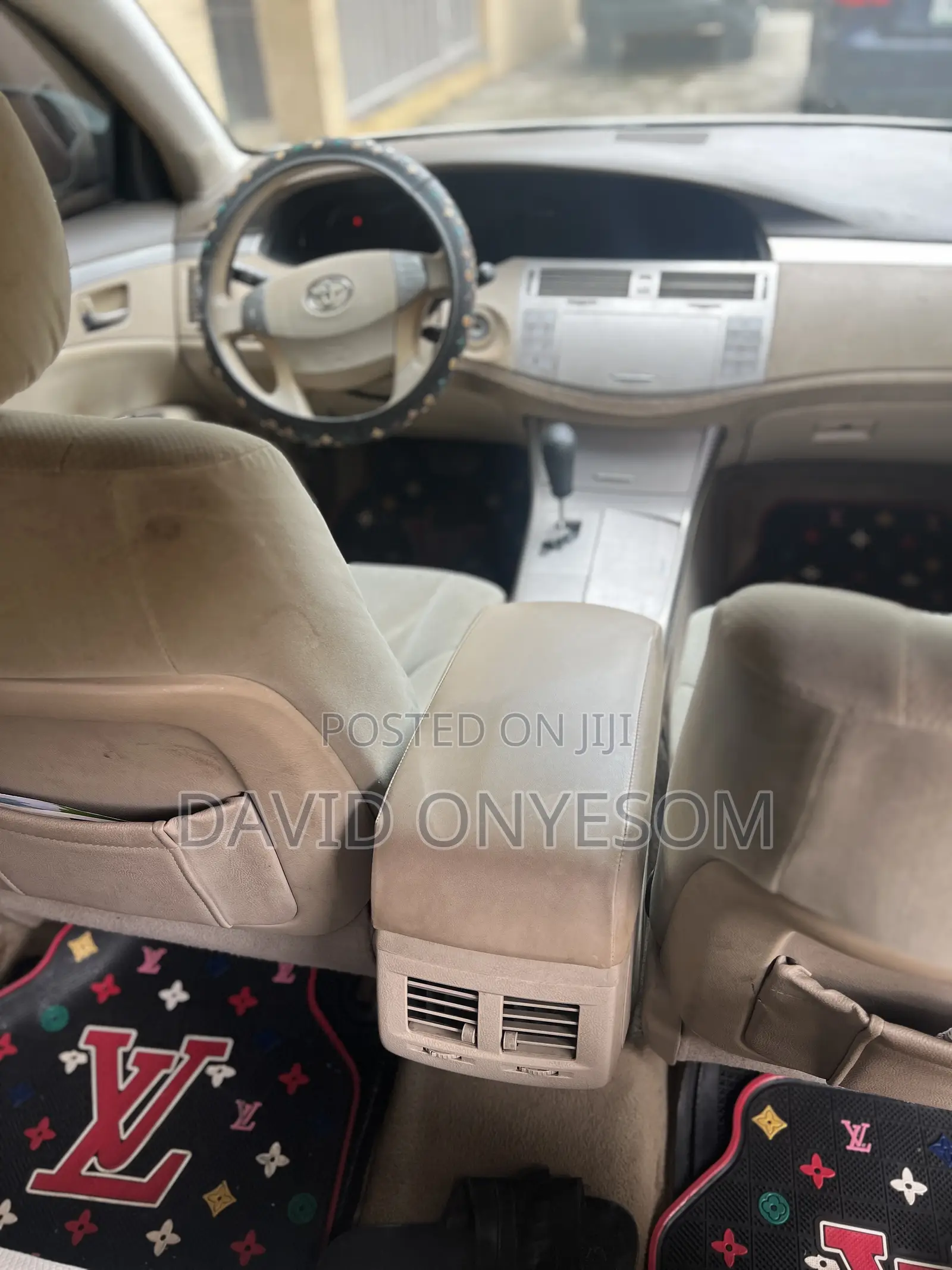 Toyota Avalon 2006 White
