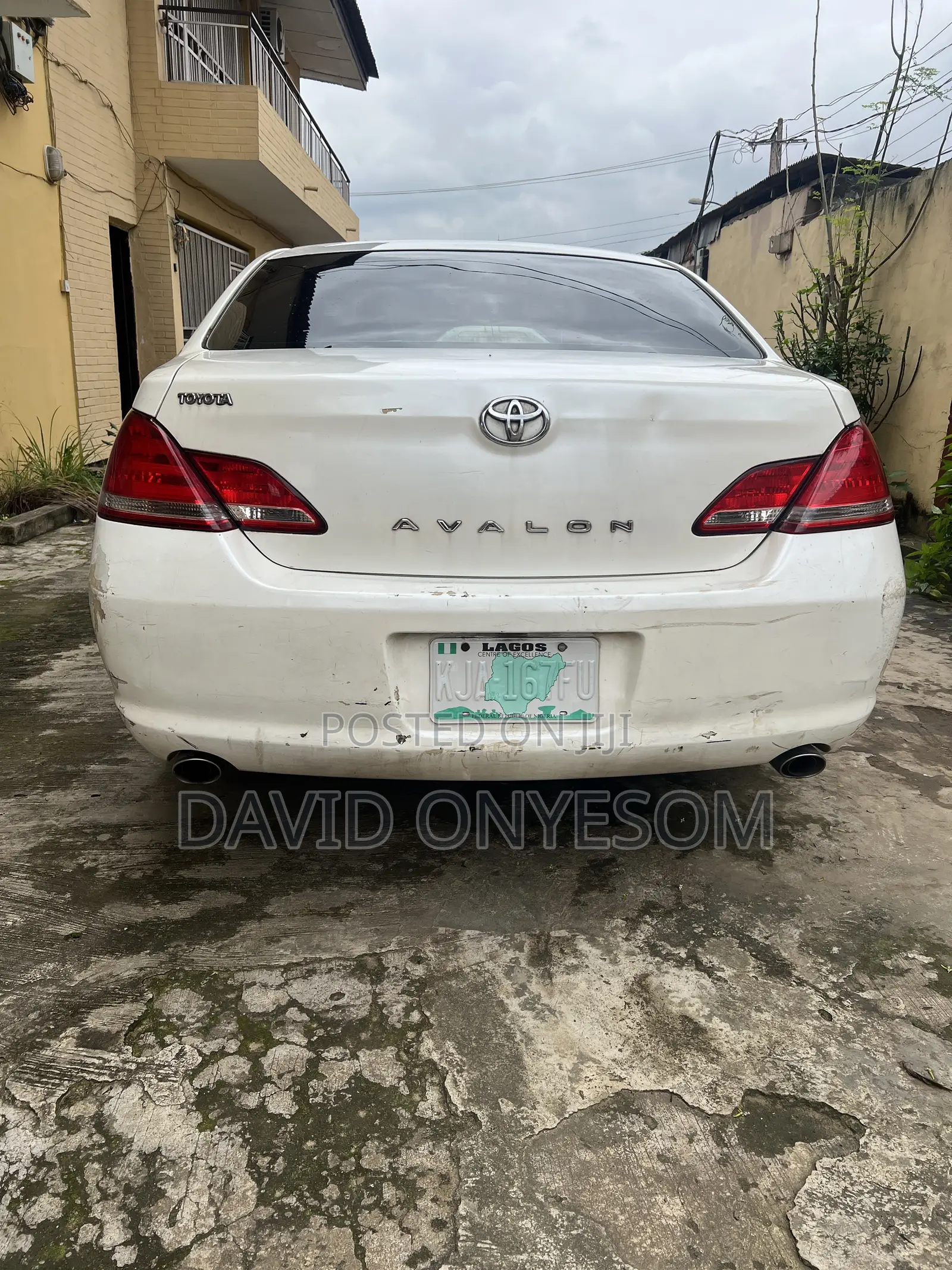 Toyota Avalon 2006 White