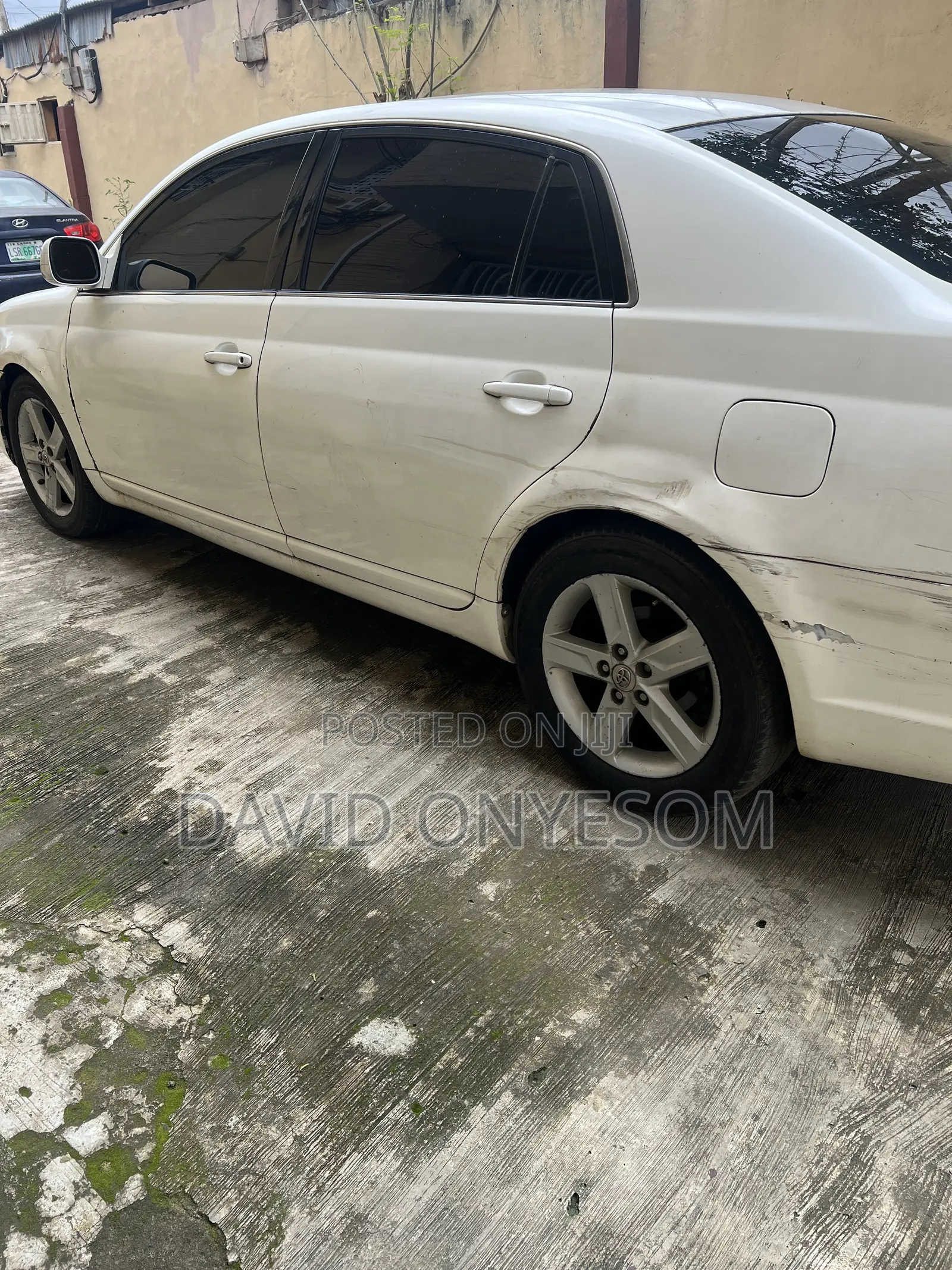 Toyota Avalon 2006 White