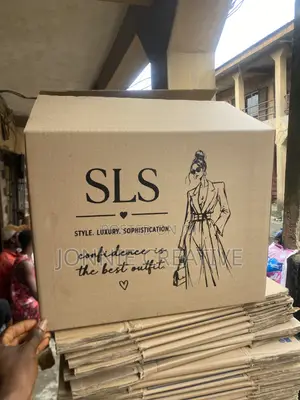 Neat Customized Carton