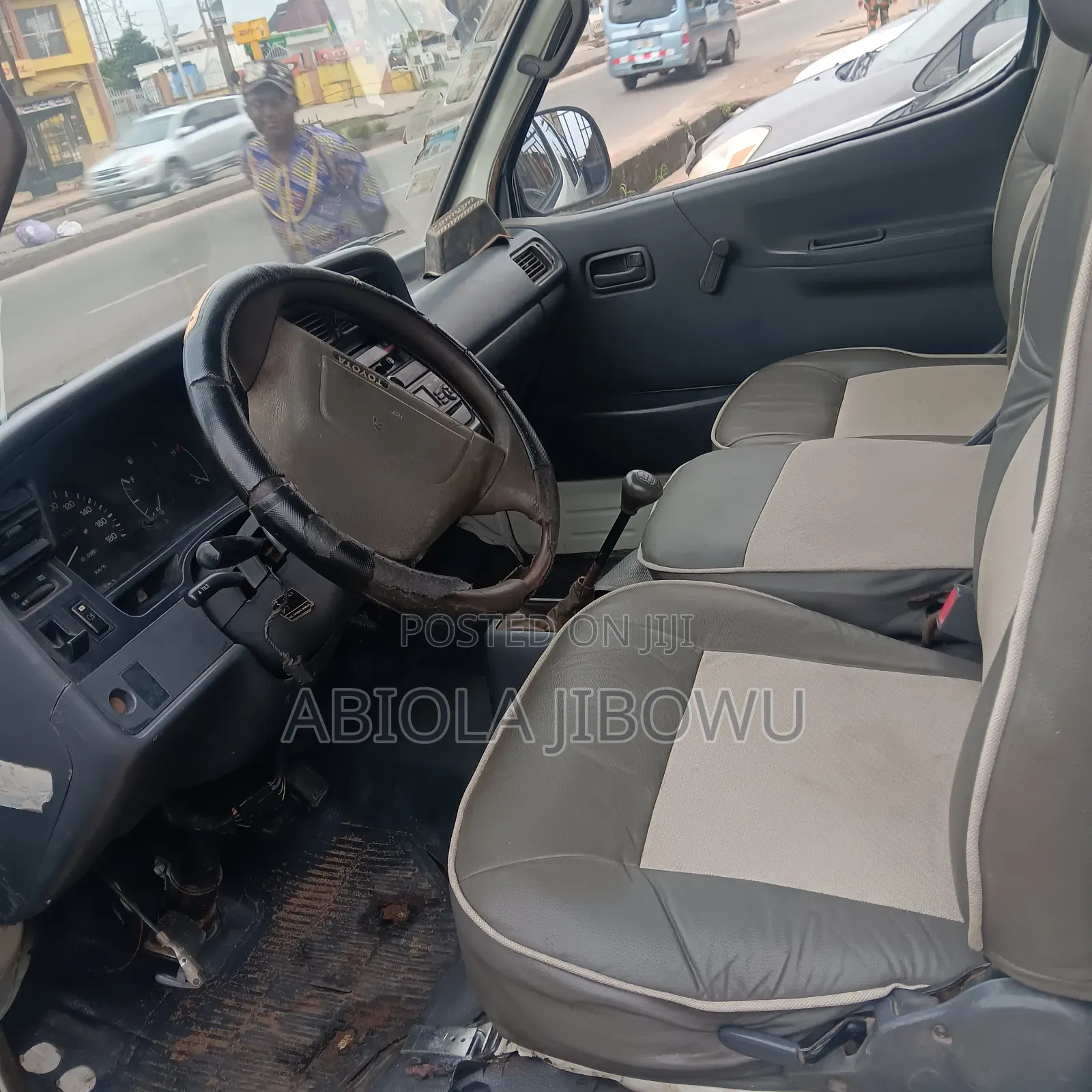 Toyota HiAce 1996 White
