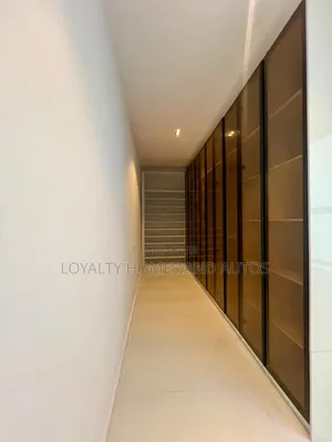 4bdrm House in Banana Island for rent