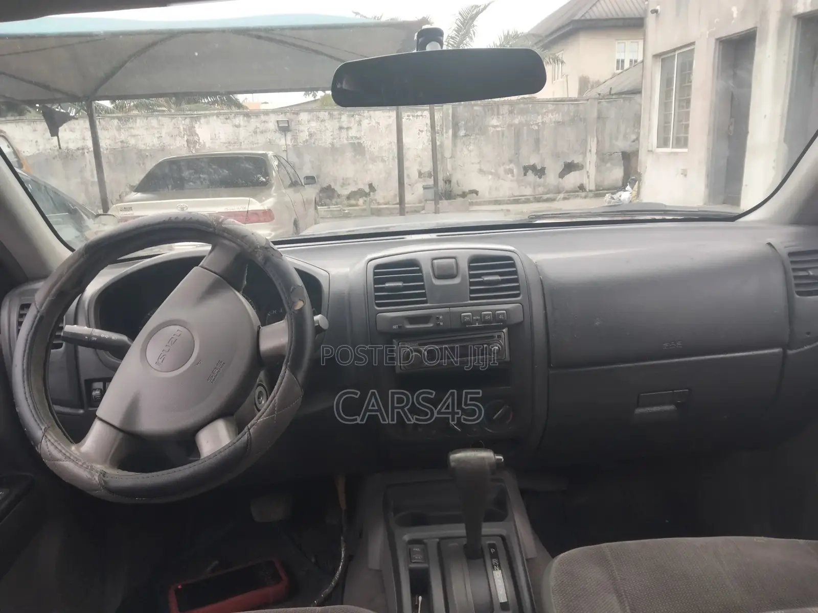 Isuzu D-MAX 2004 White