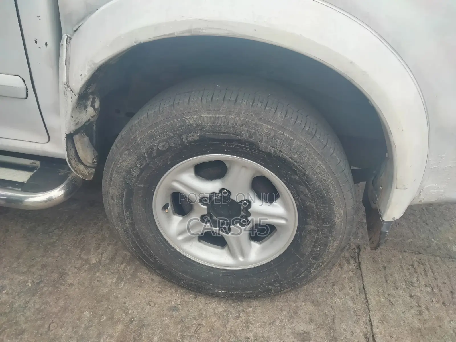 Isuzu D-MAX 2004 White