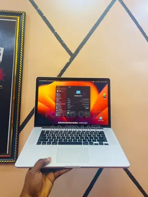 Laptop Apple MacBook Pro 2015 16GB Intel Core i7 SSD 256GB