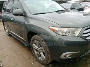 Toyota Highlander 2012 Green