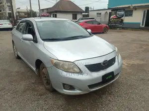 Toyota Corolla 2009 Silver