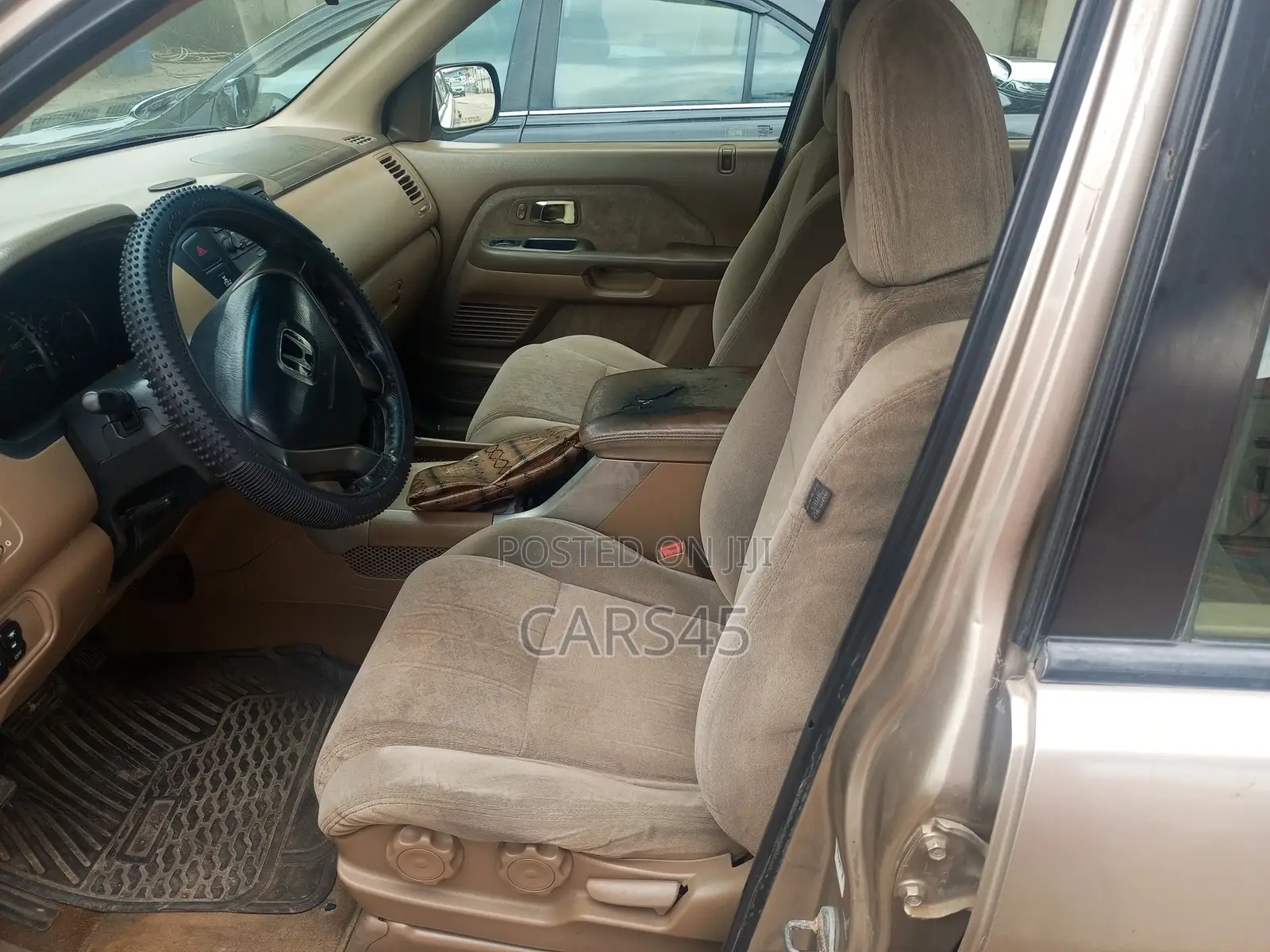 Honda Pilot 2004 Gold