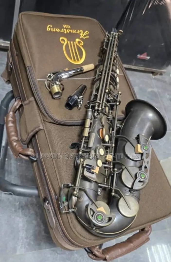Armstrong Saxophone